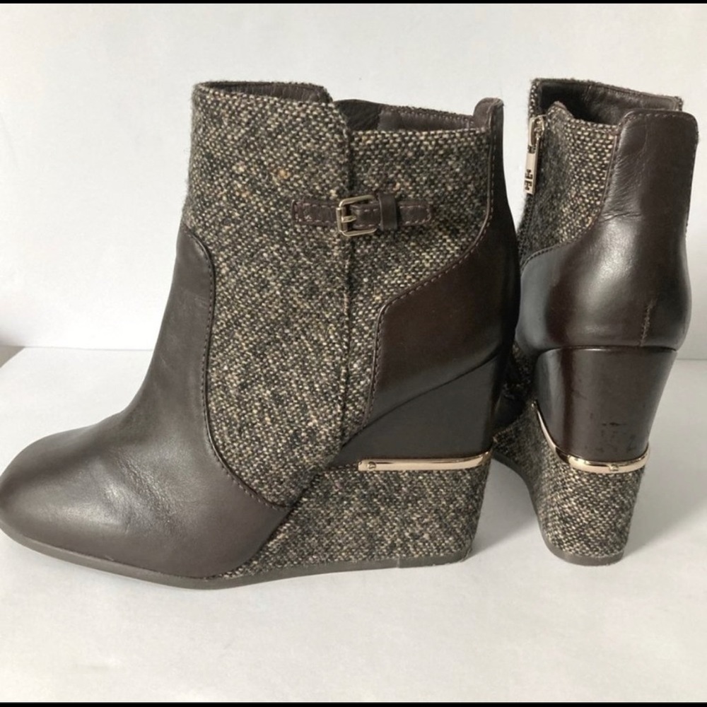 TORY BURCH DARK BROWN LEATHER AND TWEED WEDGE BOOTIES SZ. 8.5